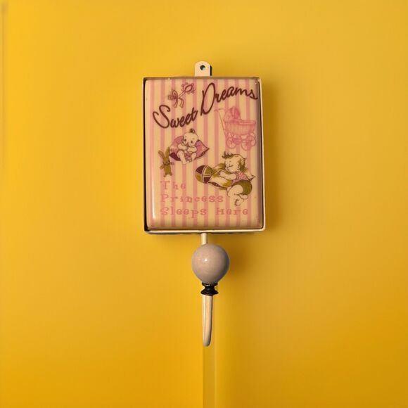 Baby Girl Vintage For Bedroom “Sweet Dreams the princess sleeps here” Gifts Home - Picture 1 of 6